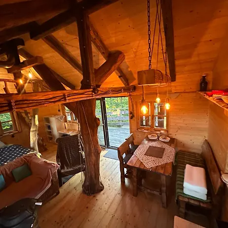 Holiday home Treehouse Family